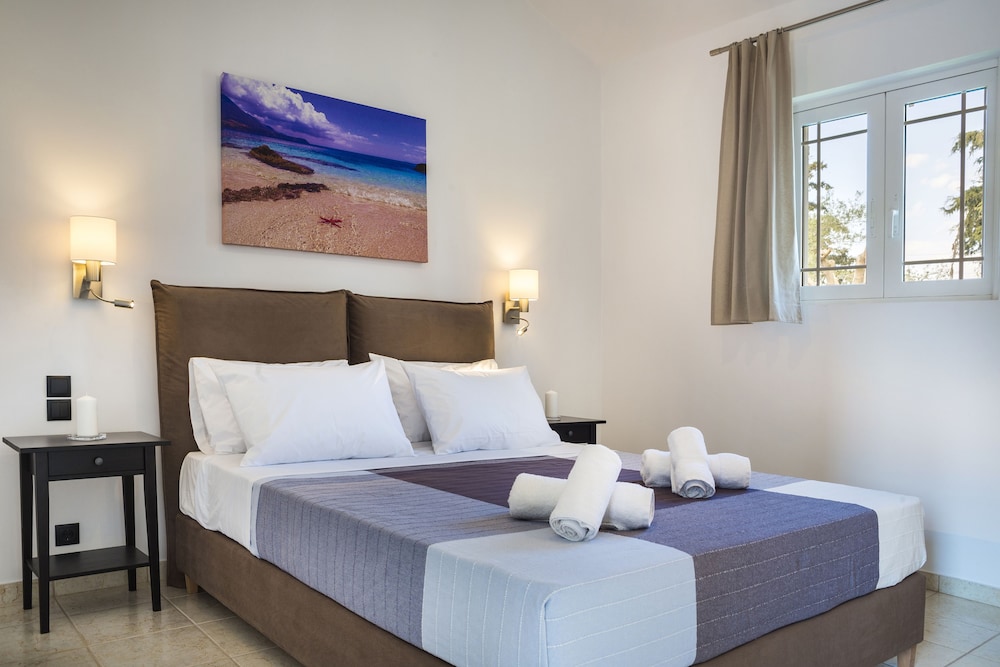 Cypress Garden Villas 8/50
