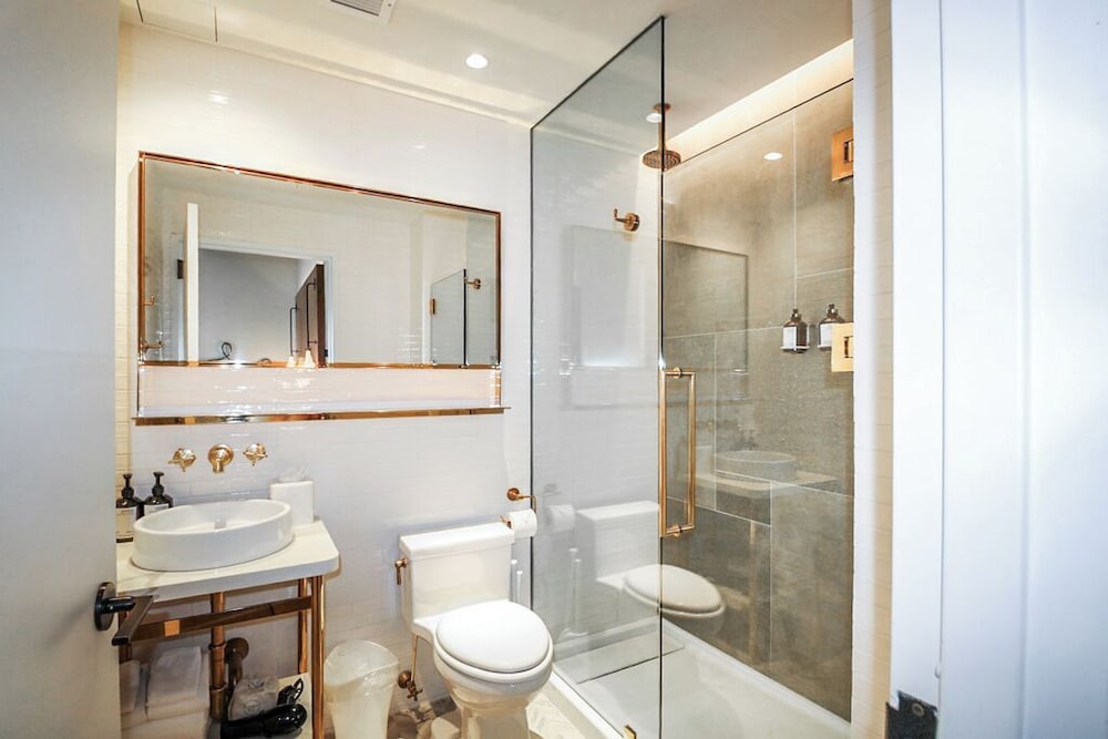 The Merchant Hotel Lower East Side, Sonder by Marriott Bonvoy 45/49