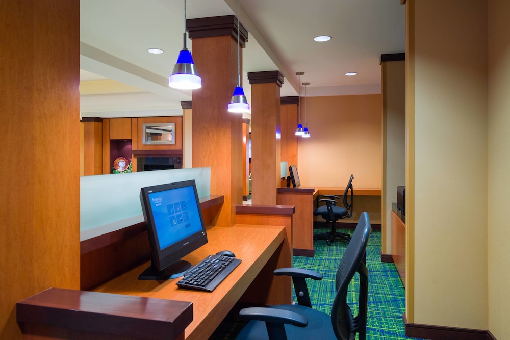 Fairfield Inn Suites By Marriott Lock Haven 21/26
