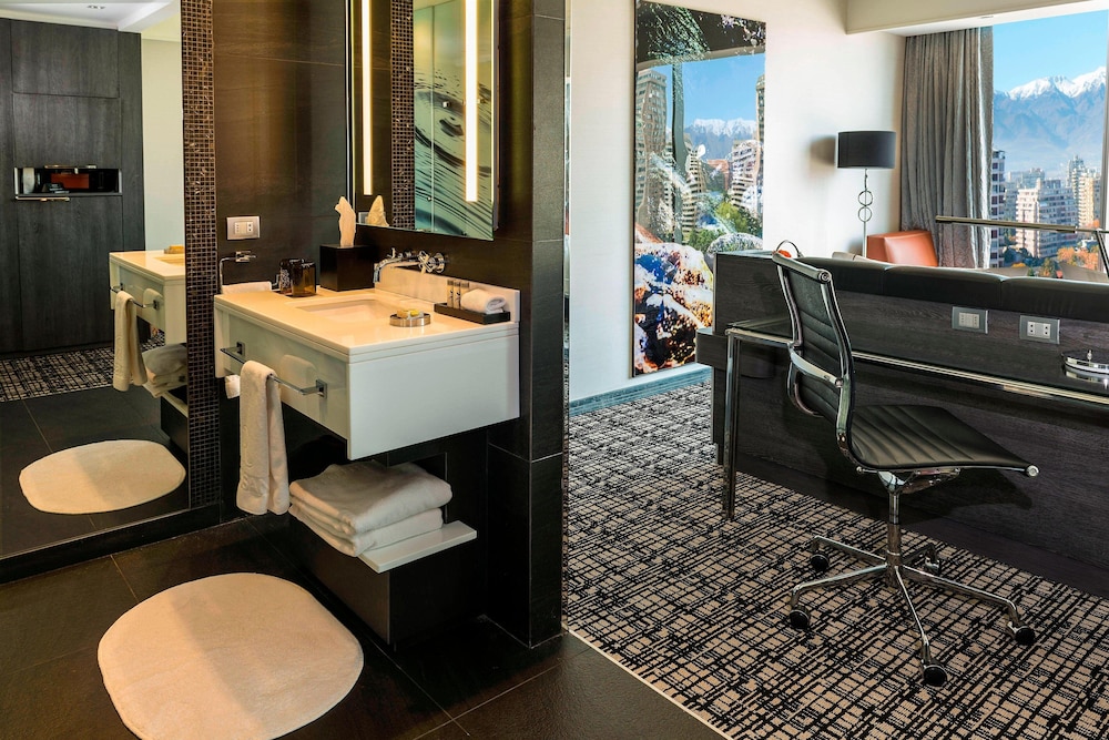 Renaissance Santiago Hotel 55/62