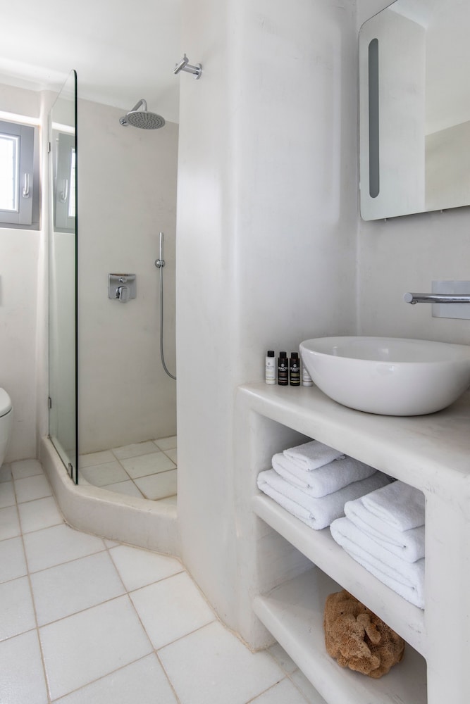AQUA BREEZE VILLAS NAXOS 48/50