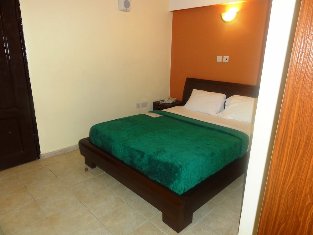 STANDARD, DOUBLE BED
