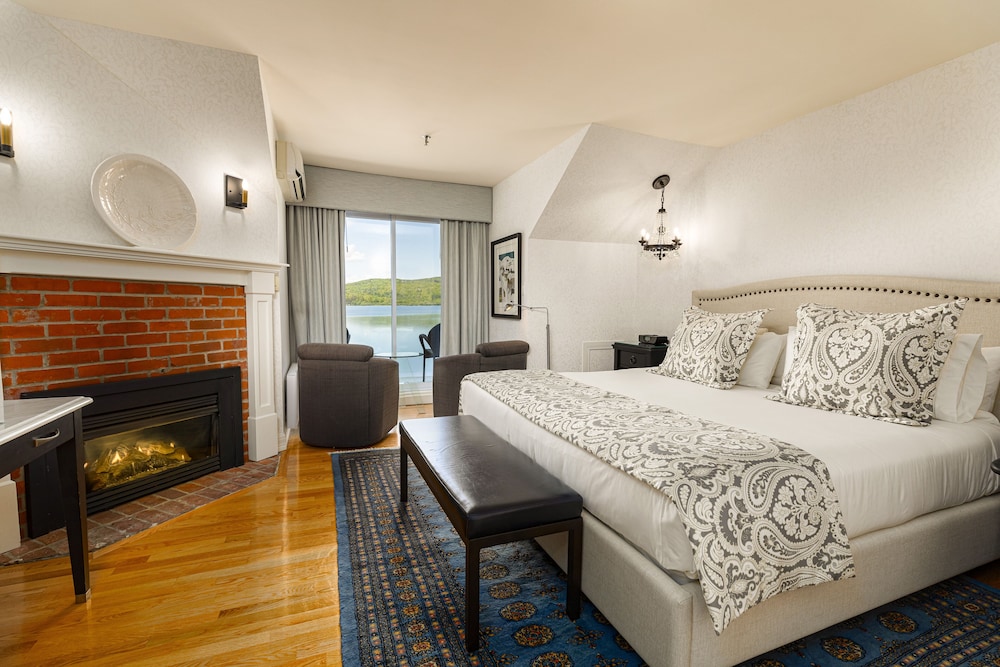 Ripplecove Hotel & Spa 8/71