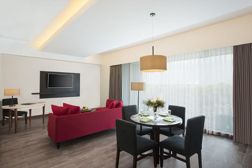 Howard Johnson by Wyndham Pekalongan 14/20