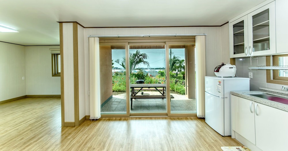 Seogwipo Villa Merci Pension 18/42
