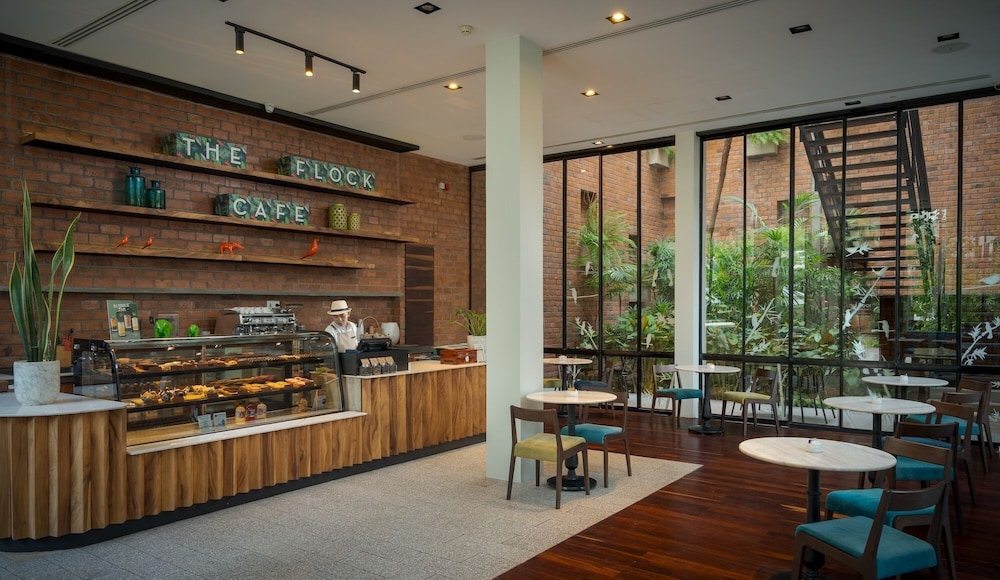 The Aviary Hotel 36/50
