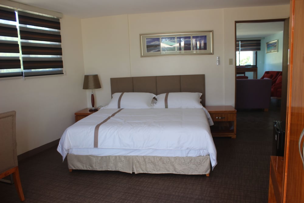 Saipan Beach Hotel 13/66