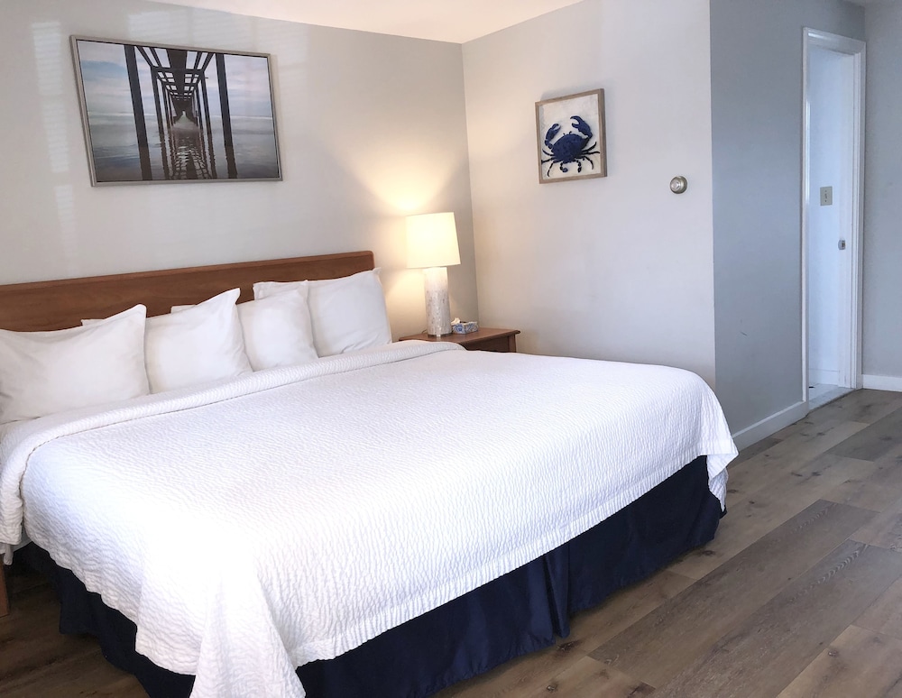 Hyannis Inn 19/50