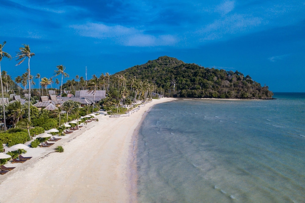 SAii Phi Phi Island Village 57/62