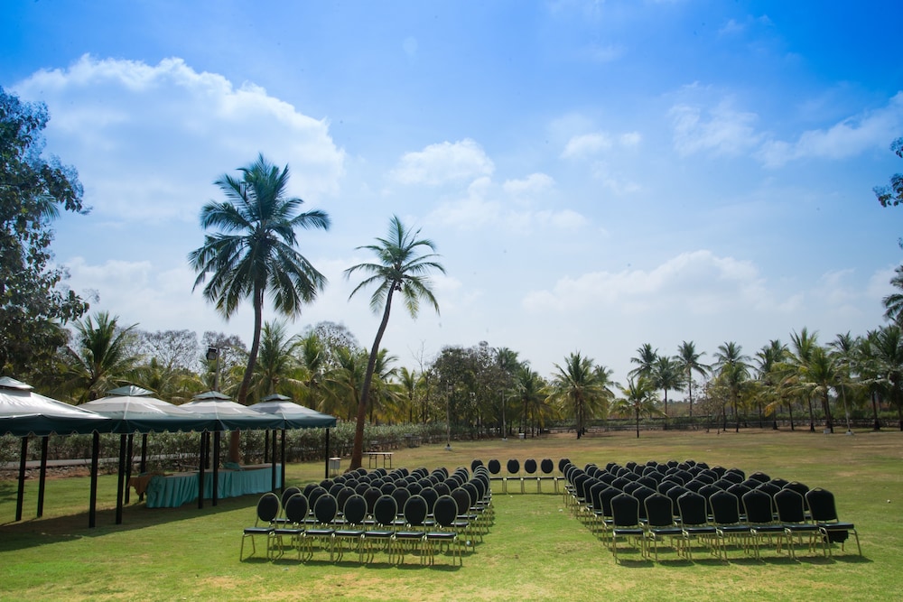 ESTHELL VILLAGE RESORT 40/48