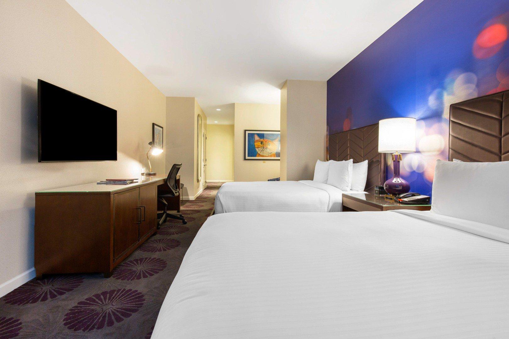 Plaza, Deluxe, 2 Queen Beds, Accessible