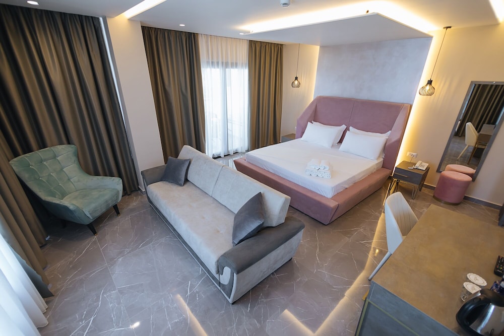 Brilliant Hotel & SPA Golem 12/43