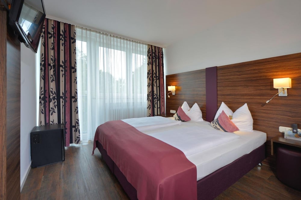 Arthotel Haar 8/60