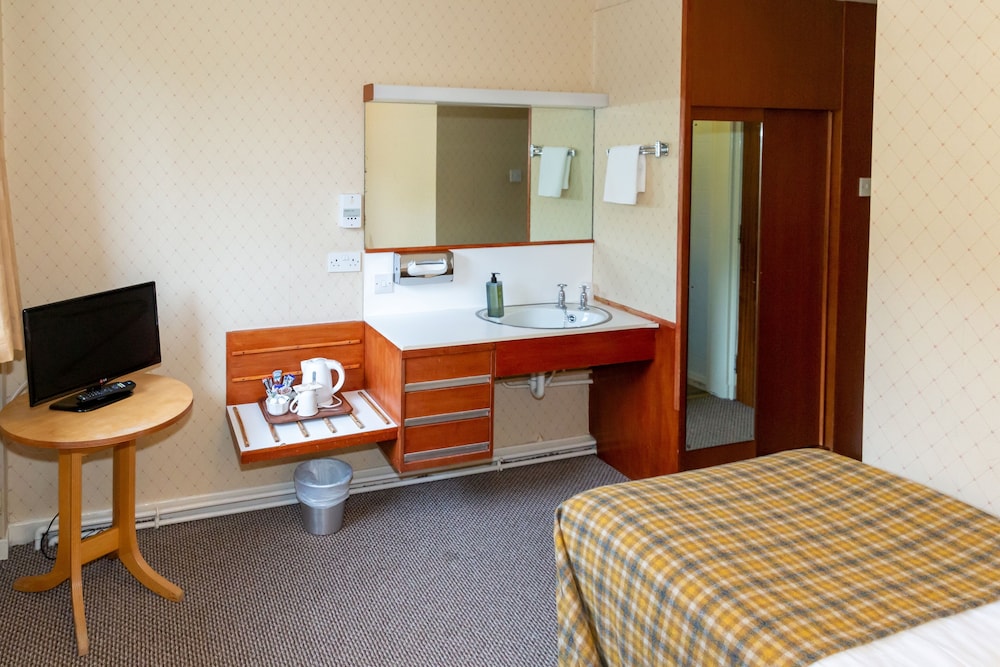 Alexandra Hotel 19/68