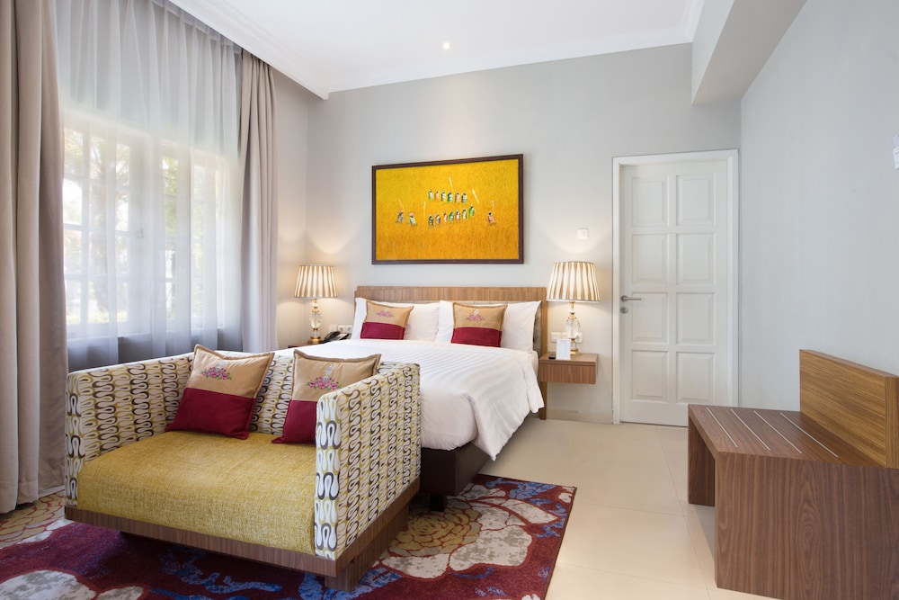 Ramada Suites By Wyndham Solo 26/45