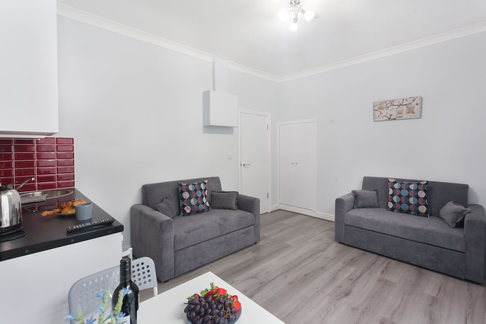London City Gate Kings Cross St Pancras 23/50
