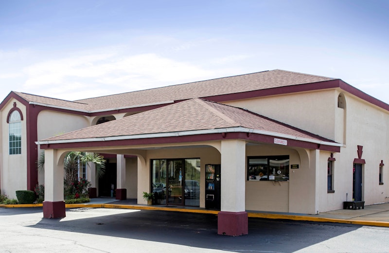 Red Roof Inn Sumter Formerly America S Best Value Inn Sumter 1/6