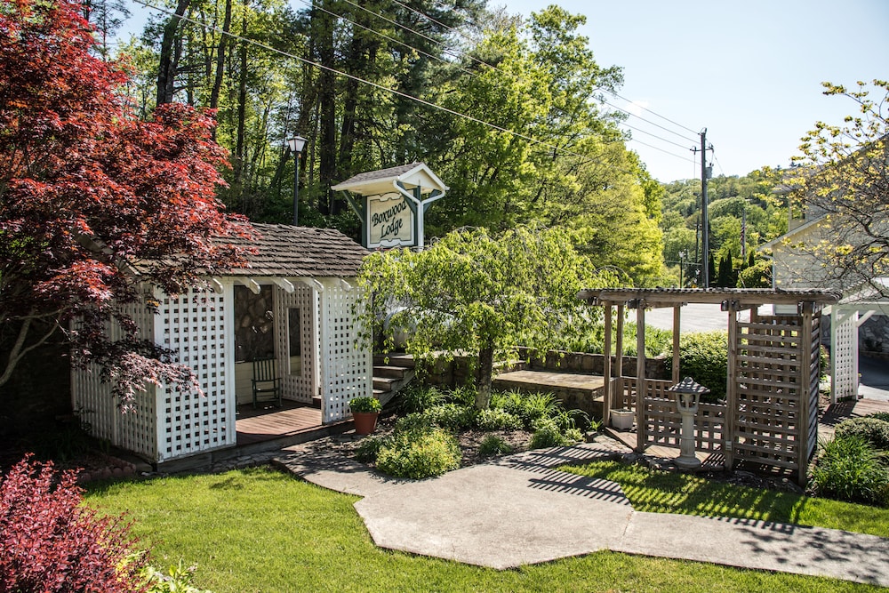 Boxwood Lodge Blowing Rock near Boone-University 67/76