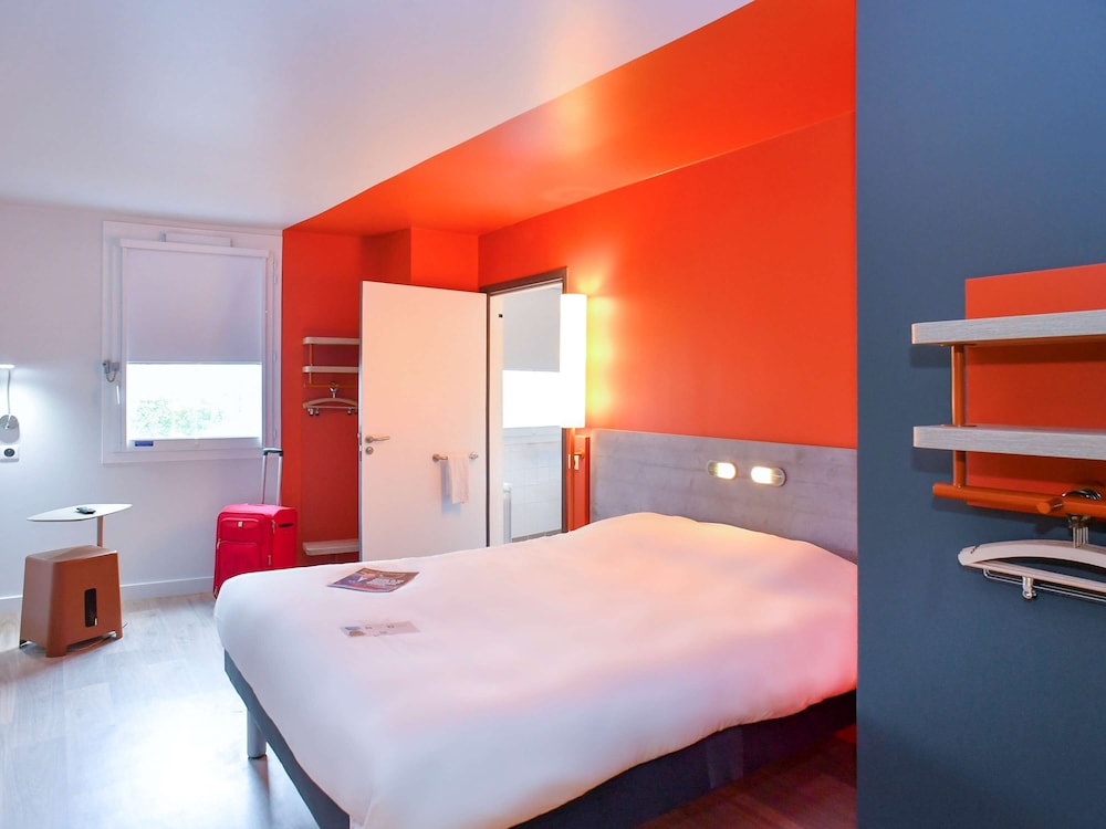 IBIS BUDGET COUTANCES 24/65