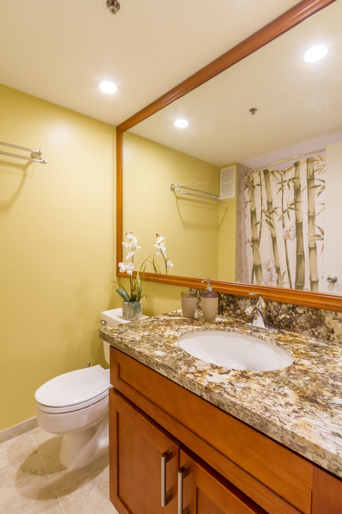 Tropical Studios At Marine Surf Waikiki 49/50