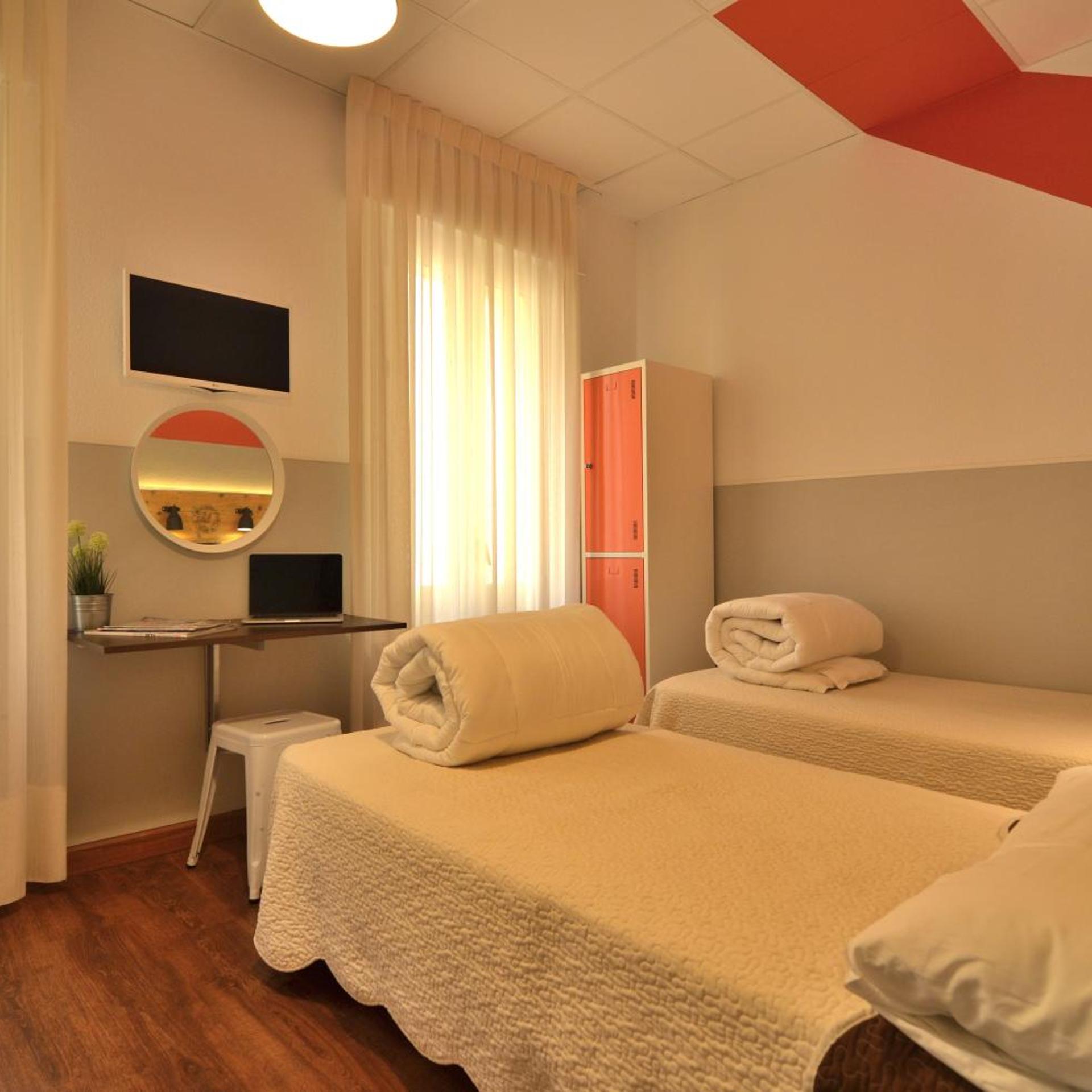 Room, Triple, Shared Bathroom