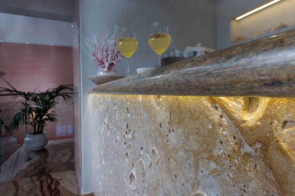 Hotel Biancolilla 5/40