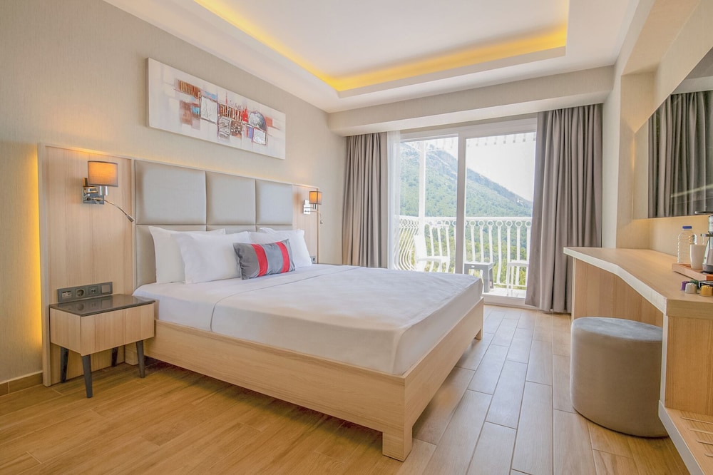 Ramada by Wyndham Fethiye Oludeniz - Adults Only +16 17/48