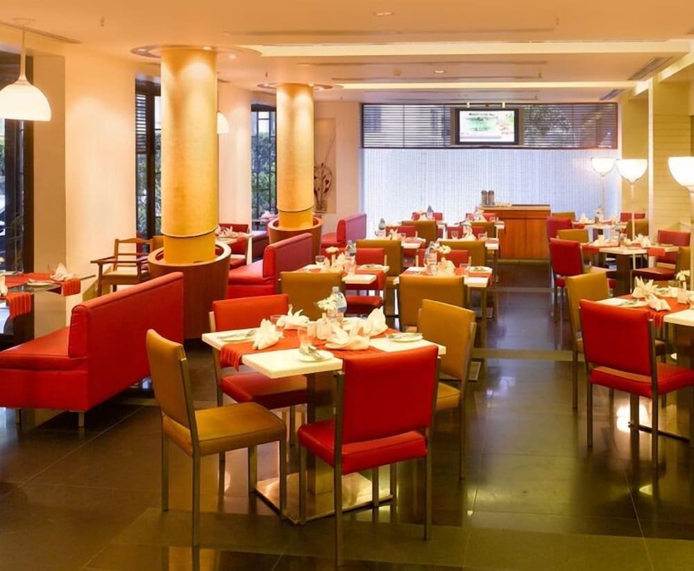 Kenilworth Hotel Kolkata 59/68