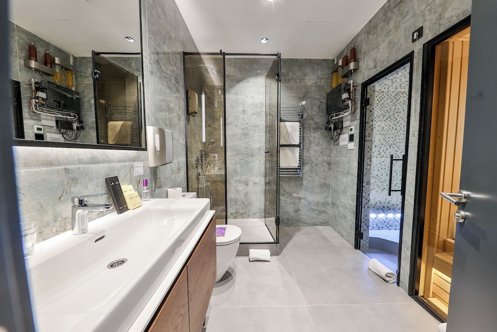 Atera Business Suites 41/42