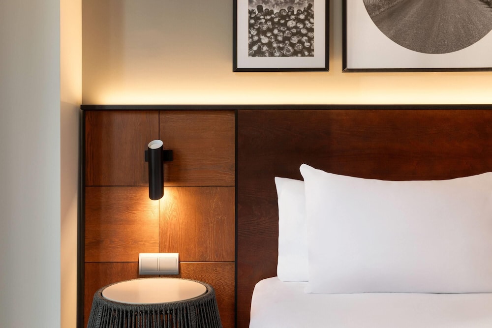 Dolce by Wyndham Barcelona Resort photo3