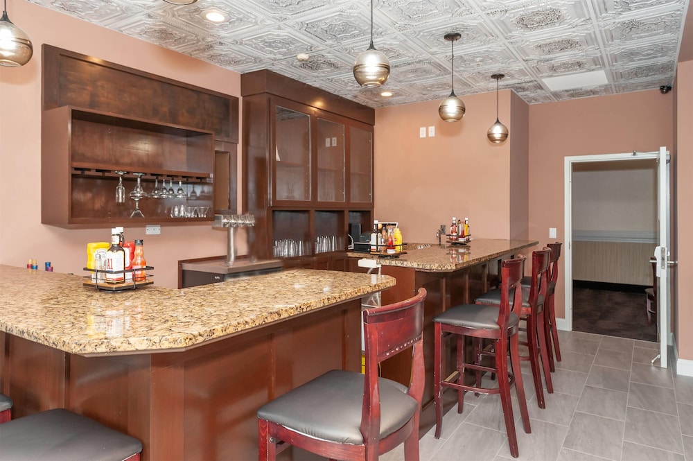 Bellissimo Hotel, Trademark by Wyndham Near Foxwoods Casino 40/53