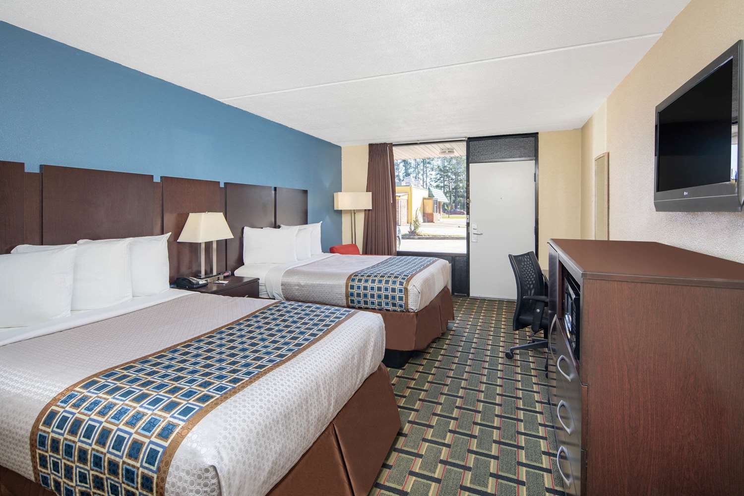 Travelodge By Wyndham Savannah Area/Richmond Hill 6/19
