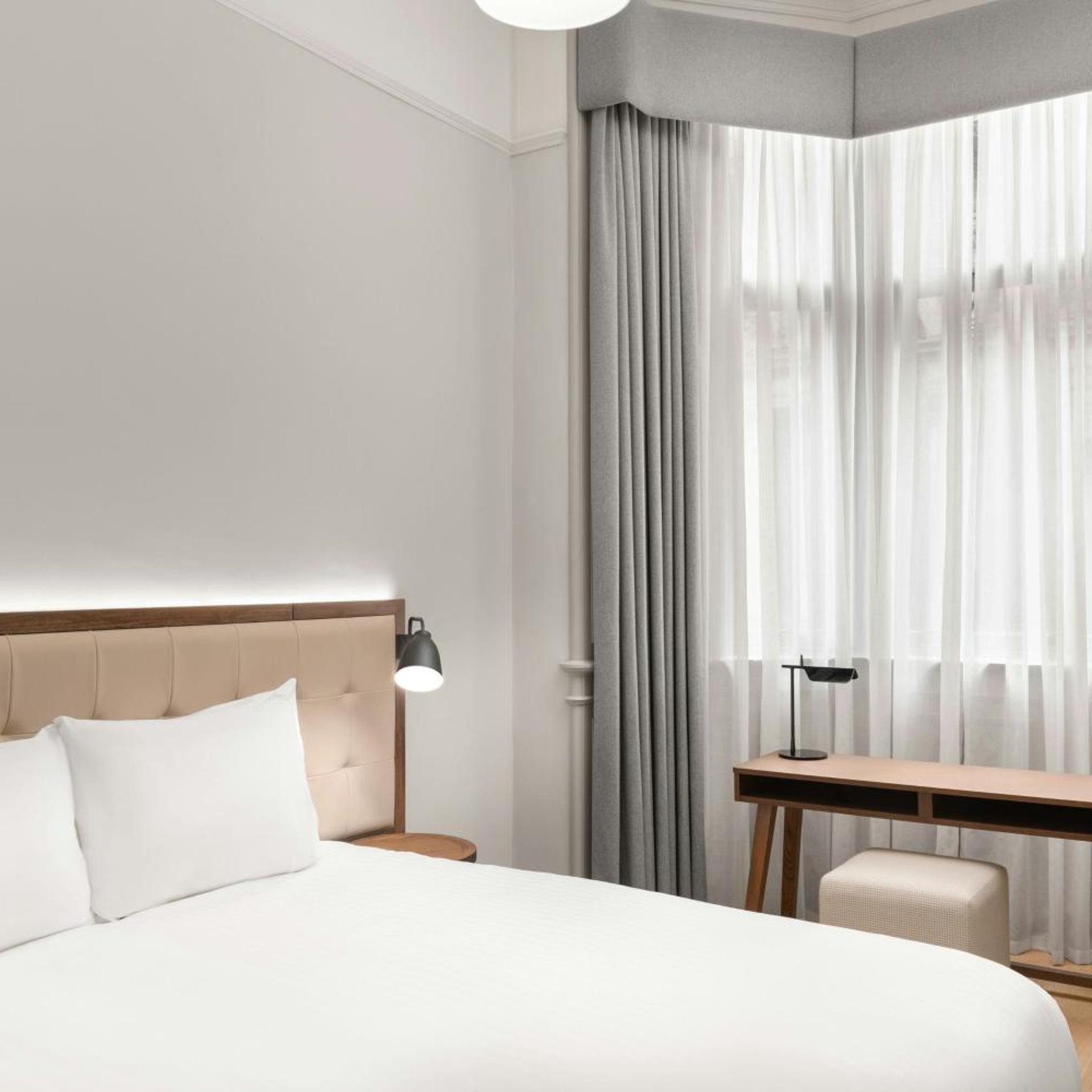 Heritage, Suite, King Bed, City View