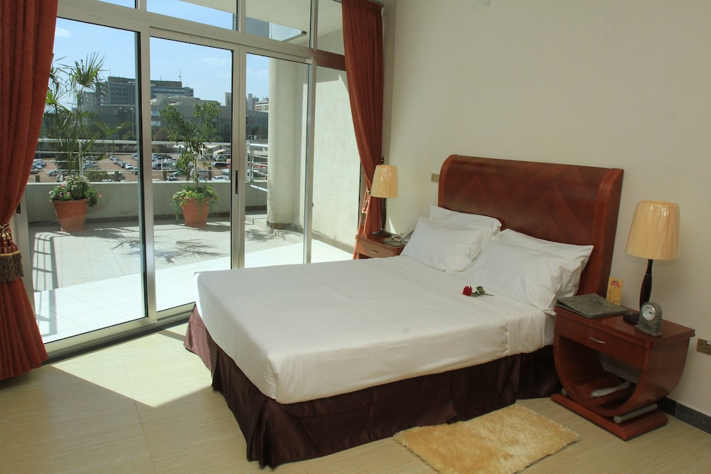 Aphrodite International Hotel 7/26