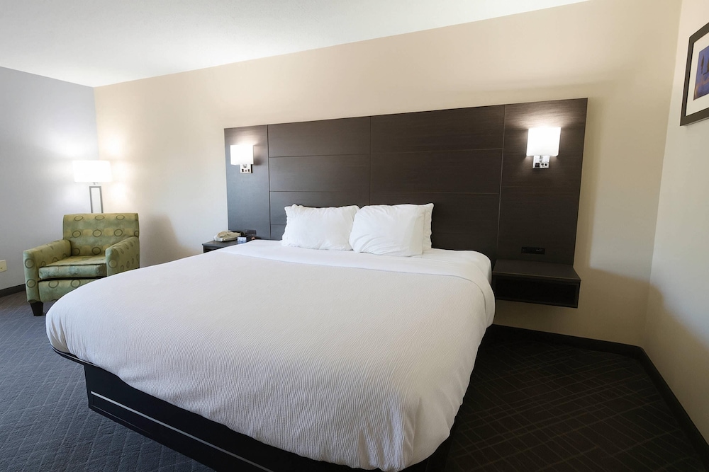 Quality Inn & Suites Circleville 27/53