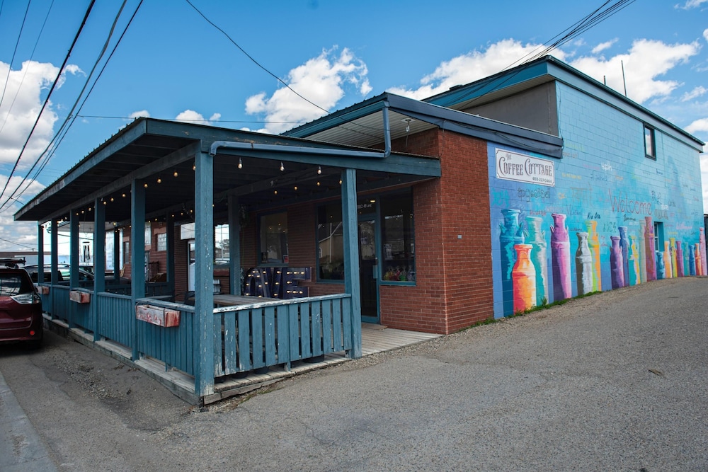 Travel Inn Suites Innisfail 34/46