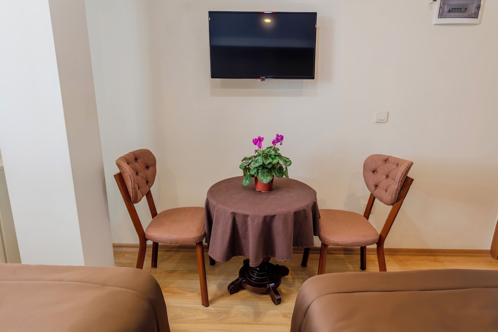Hotel Silviya 34/50