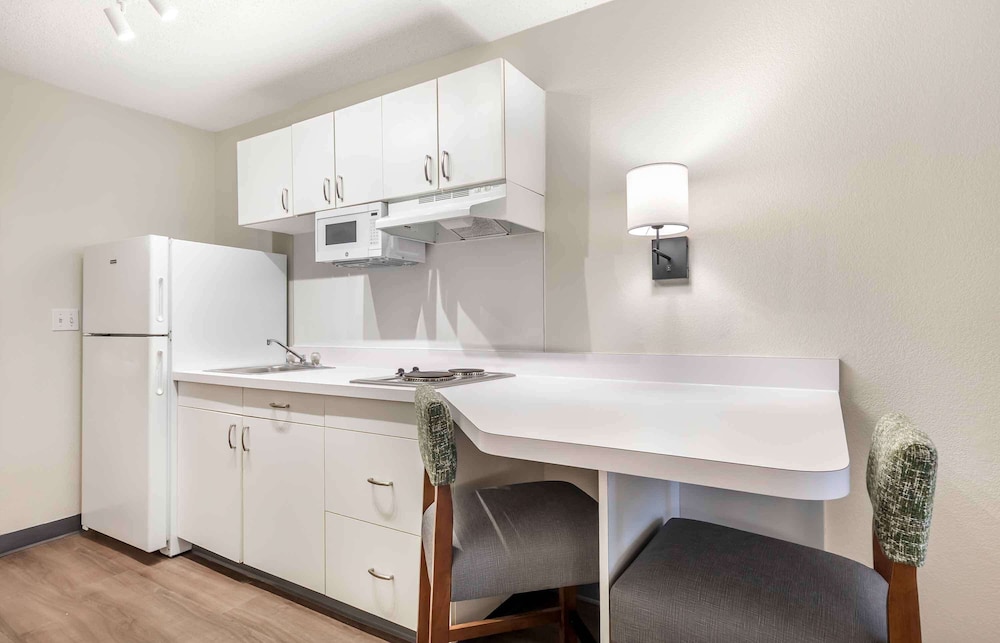 Extended Stay America Washington D C Alexandria Eisenhower Ave 38/40