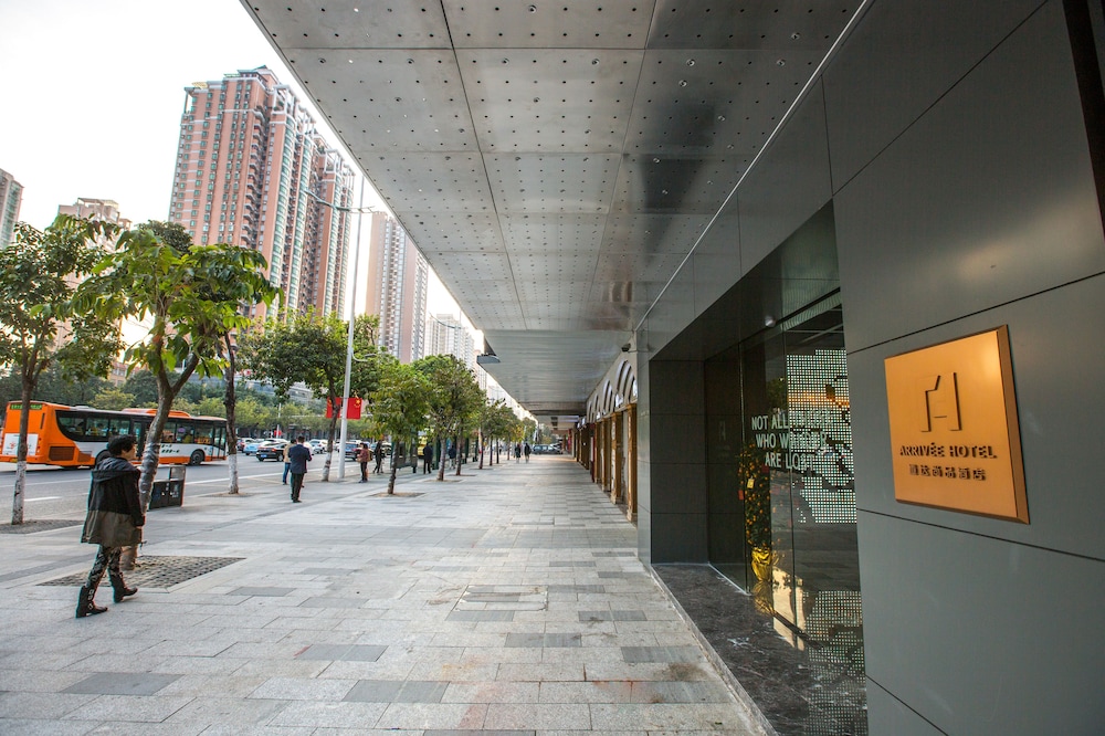 Arrivee Hotel 32/42