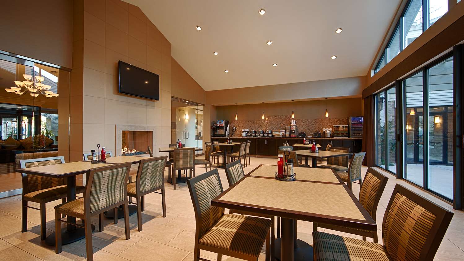 Antioch Hotel and Suites 19/24