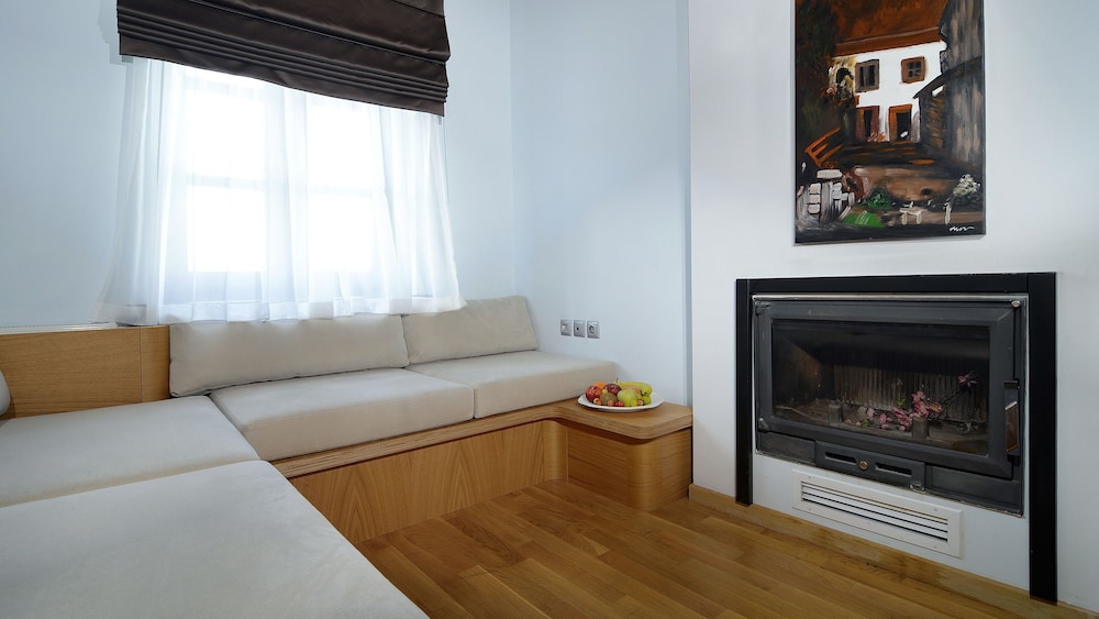 Dilofo Hotel Luxury Suites 29/51
