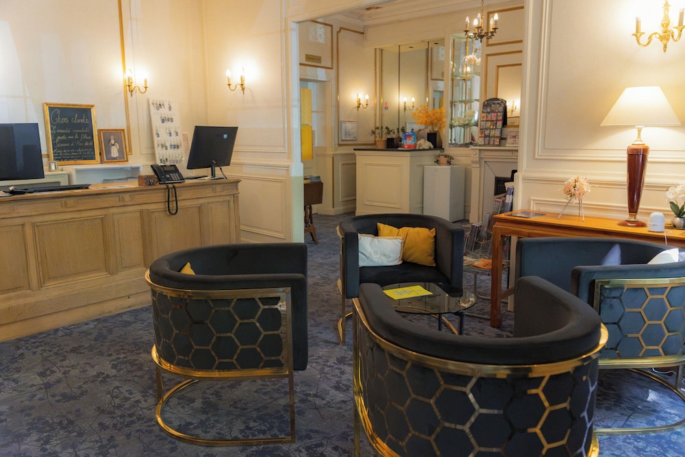 The Originals City Hotel Le Lion Dorr Chinon Inter Hotel 46/76