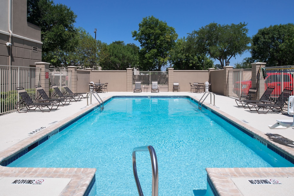 Hyatt Place Dallas/North Arlington/Grand Prairie 43/64
