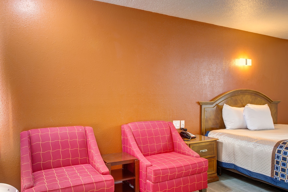 Motel6 Branson, MO 24/47
