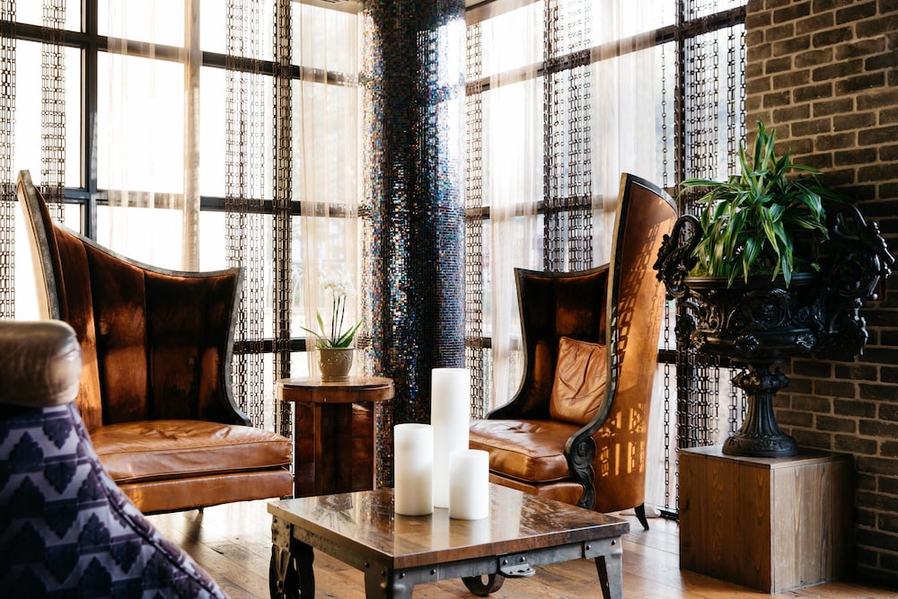 The Bohemian Hotel Savannah Riverfront Autograph Collection 27/32