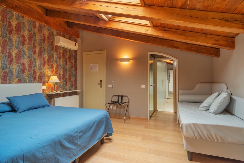 Etruria Relais and Wine 6/47