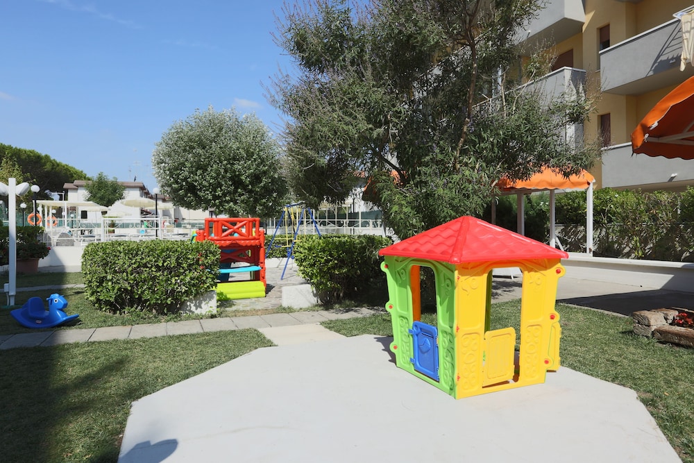 FAMILY HOTEL K2 & SPIAGGIA MARINA BEACH 29/38