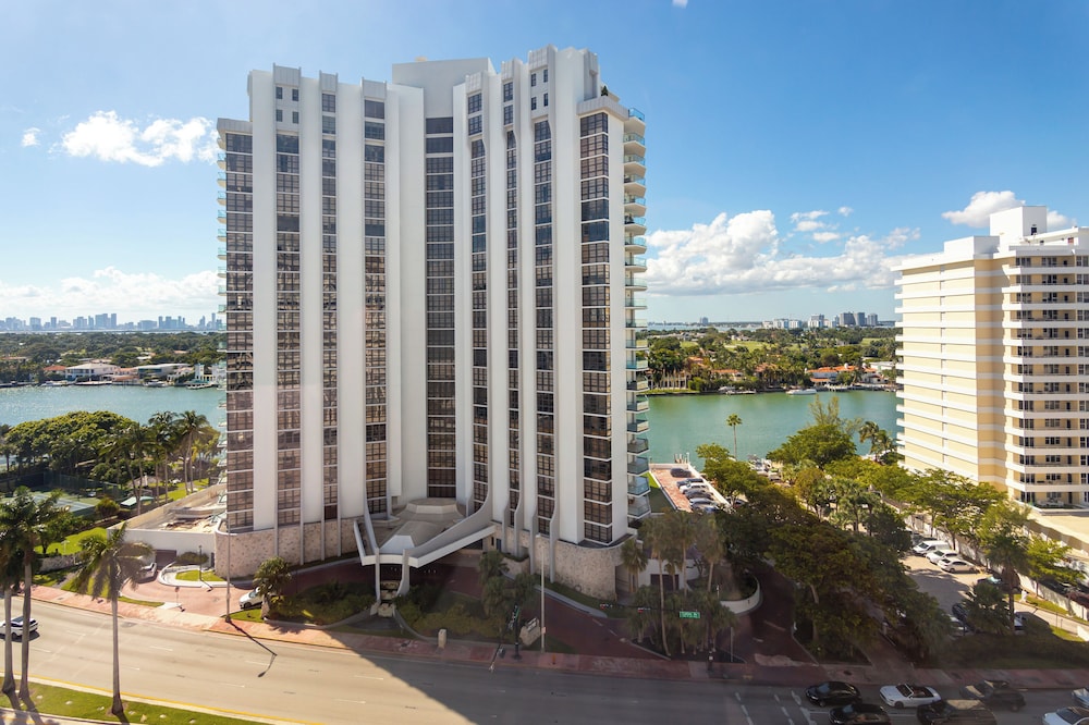 Girasole Apartments 7/50