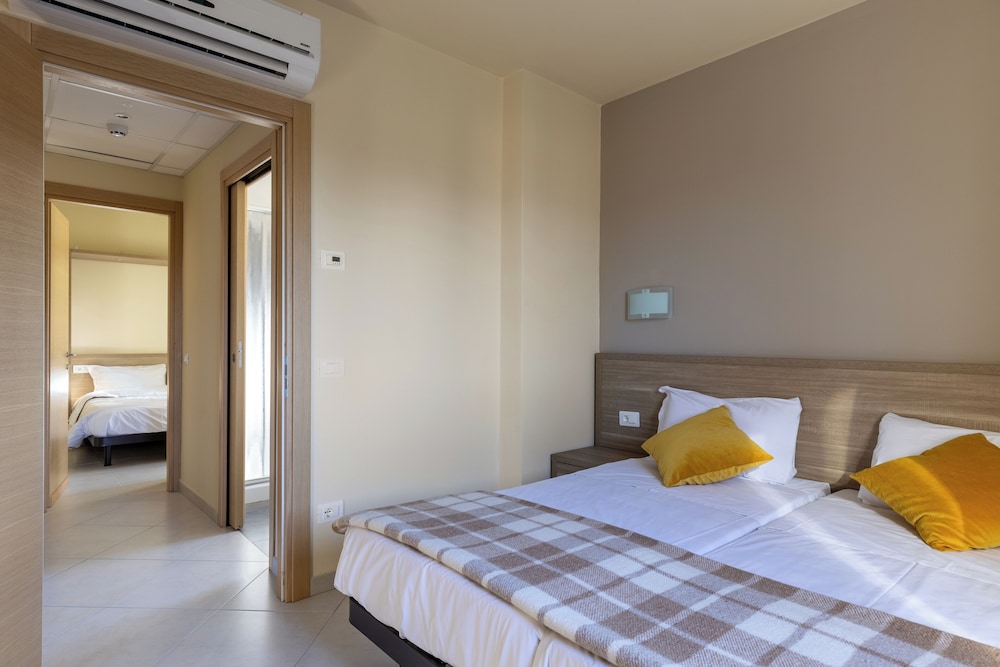 Tuscasi Aparthotel 12/67