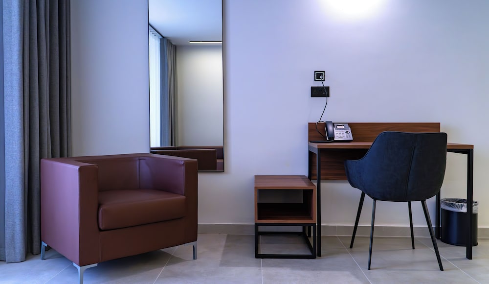 Onyx Hotel 130/163
